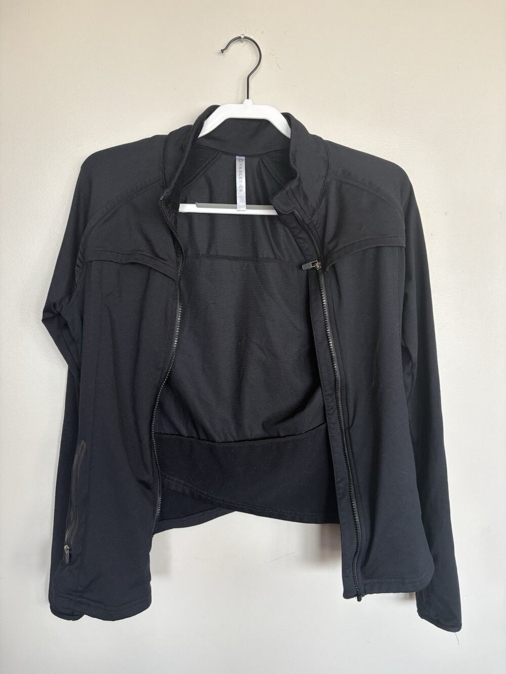 Fabletics Women’s Black Full Zip Athletic Jacket Size M Activewear Athleisure